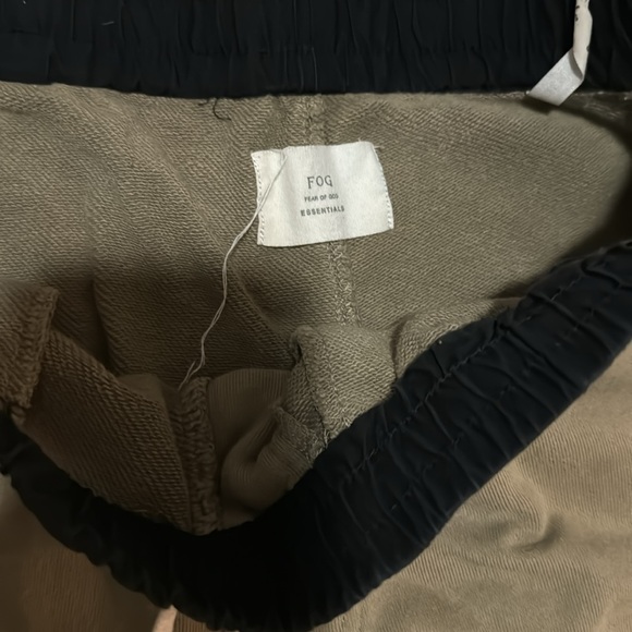 Essentials fog shorts - Picture 2 of 2